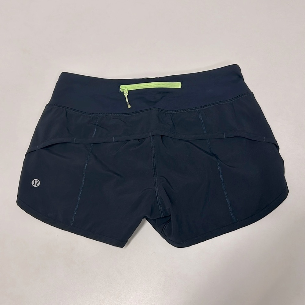 Lululemon Soeed shorts *New